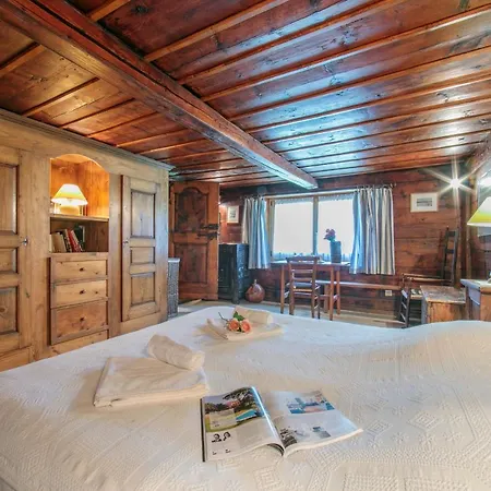Montroc Sleeps 8