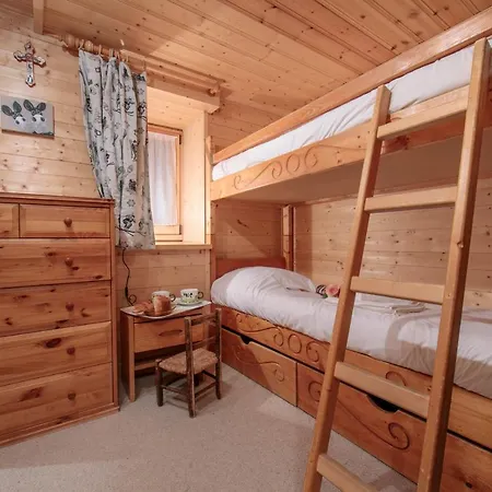 Montroc Sleeps 8 아파트